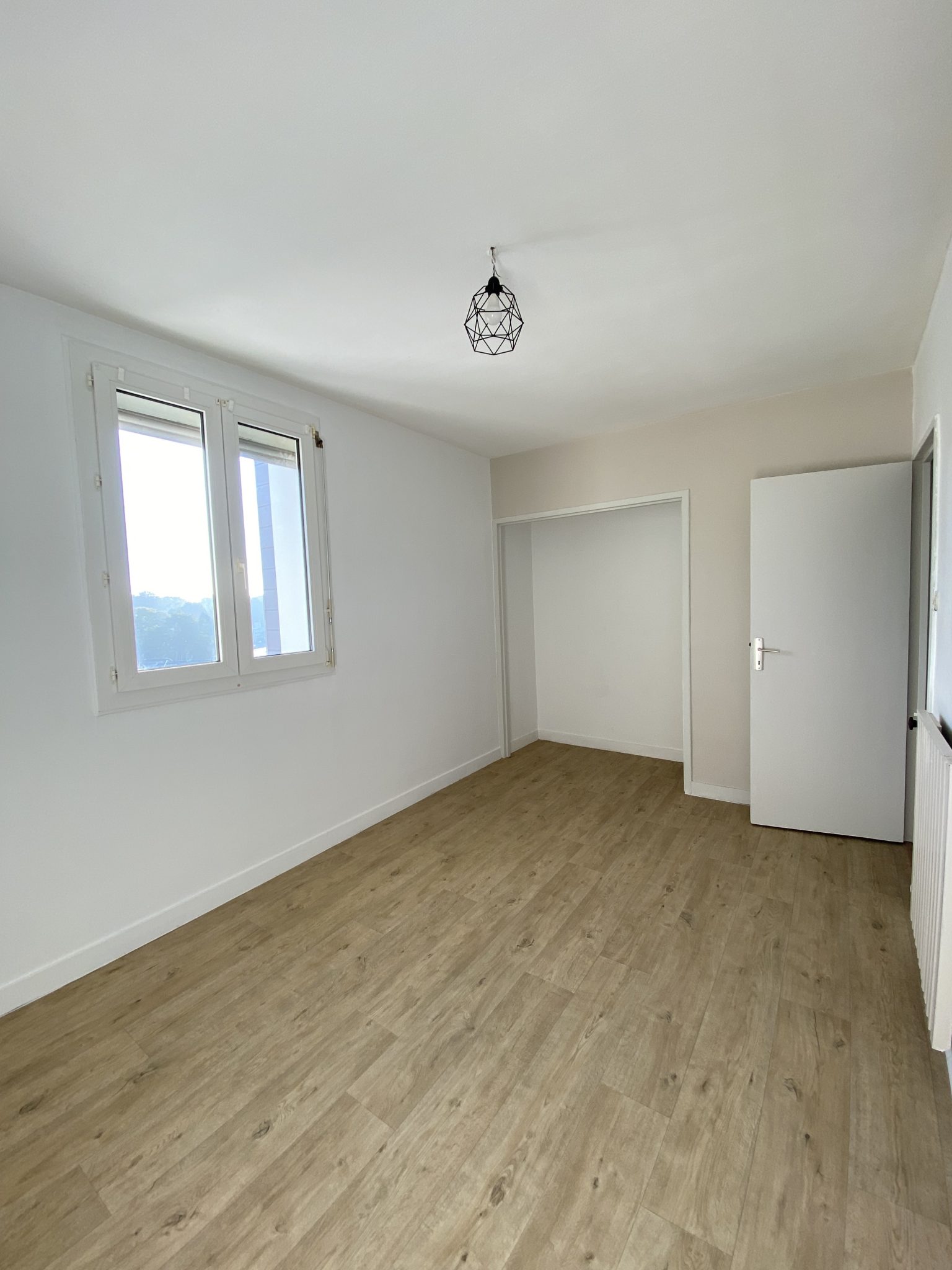 Exclusivité – Quimper Prat Maria – Appartement T4 rénové et lumineux avec vue sur l’Odet – Proche Commerces et Centre-Ville
