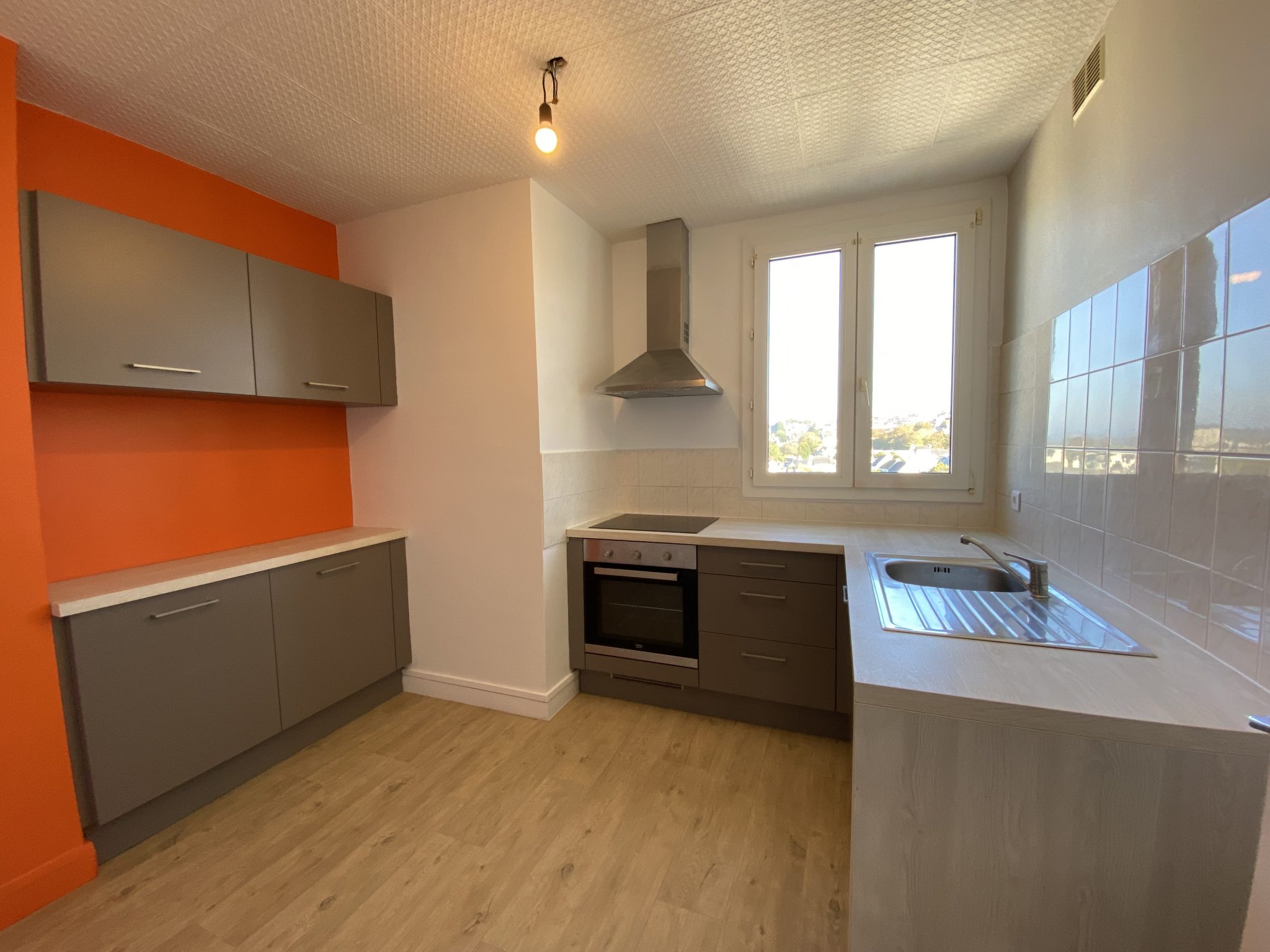 Exclusivité – Quimper Prat Maria – Appartement T4 rénové et lumineux avec vue sur l’Odet – Proche Commerces et Centre-Ville