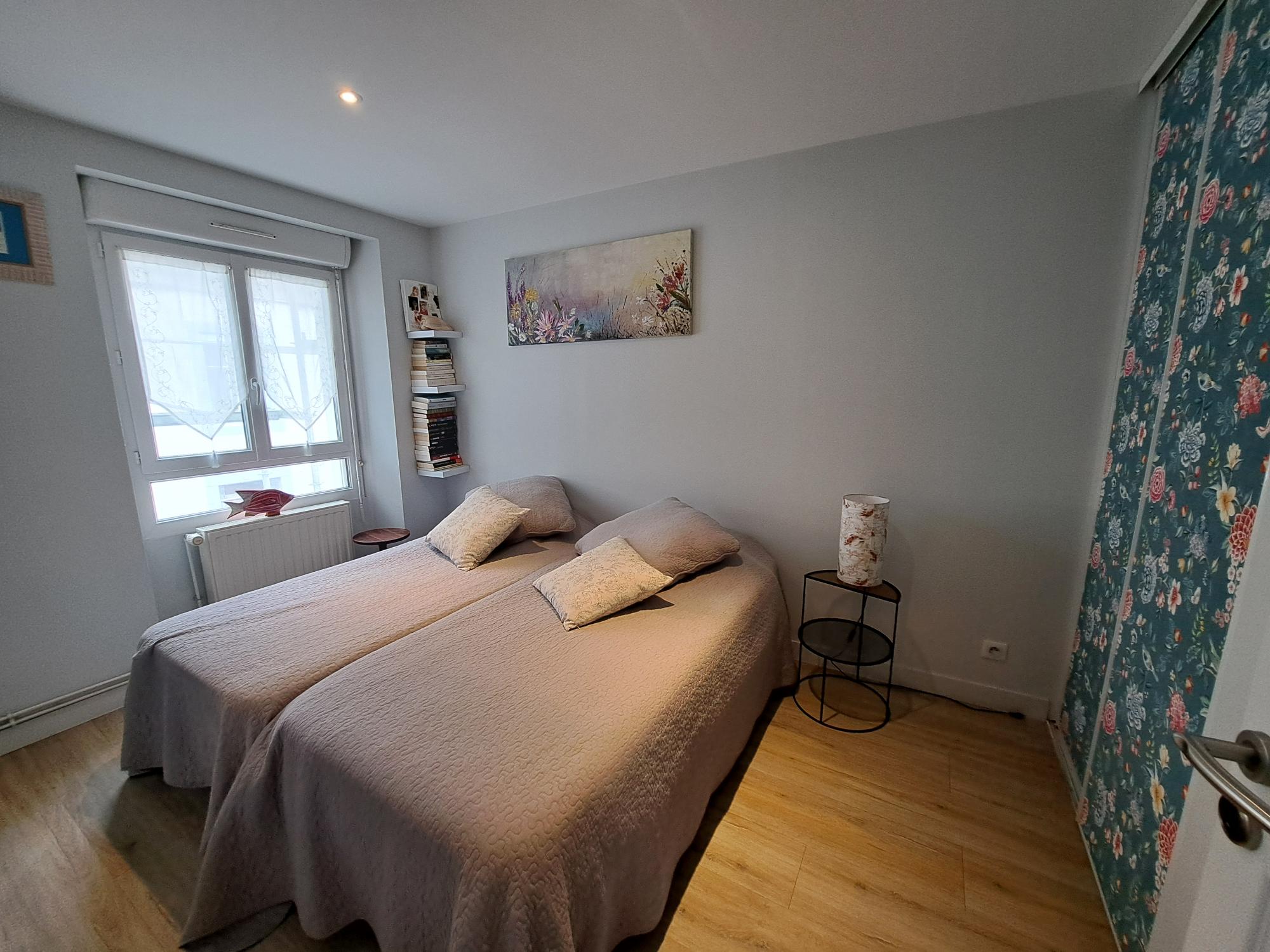 Concarneau, Appartement en Viager Occupé – Dame de 66 ans – Bouquet de 23 600 € + Rente de 250 €