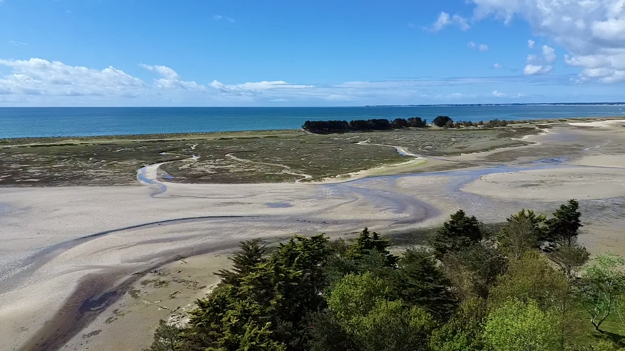 Bénodet EMPLACEMENT Exceptionnel sur La Mer blanche pour MAISON de 150 m² sur 1.5hectares