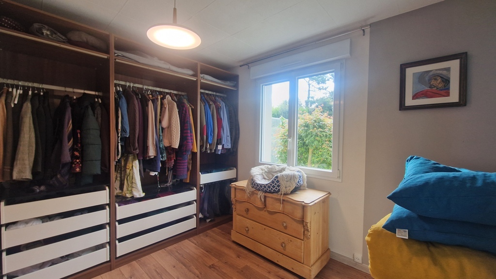 La Magie d’un Site Exceptionnel FACE à L’Océan en Baie de Douarnenez.. RARE…