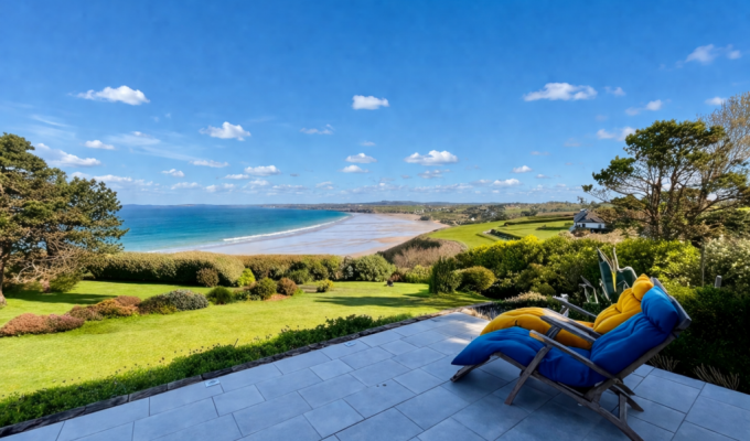 La Magie d’un Site Exceptionnel FACE à L’Océan en Baie de Douarnenez.. RARE…