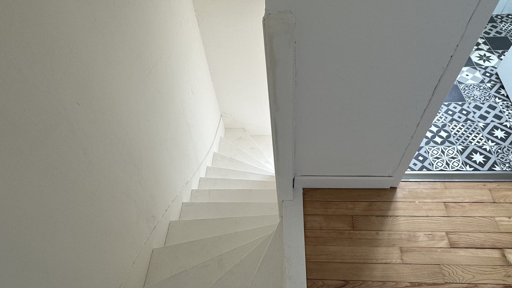 Vannes Centre Ville – Maison de 87 M² sans Travaux avec Jardin & Place de Parking Sécurisé