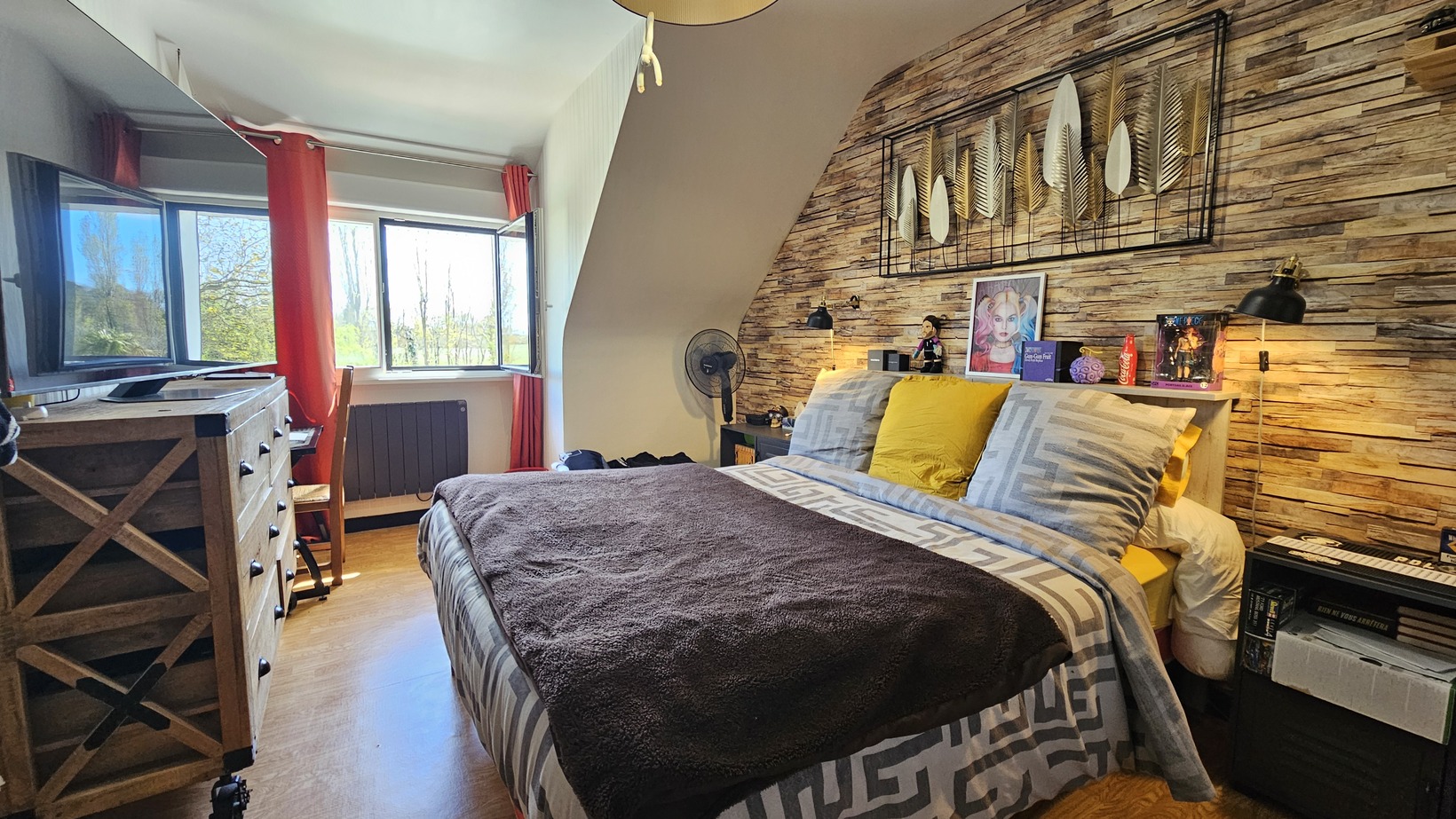 TREGUNC – Élégante Maison Familiale Rénovée & Cadre Champêtre avec Piscine à 2 km des Plages
