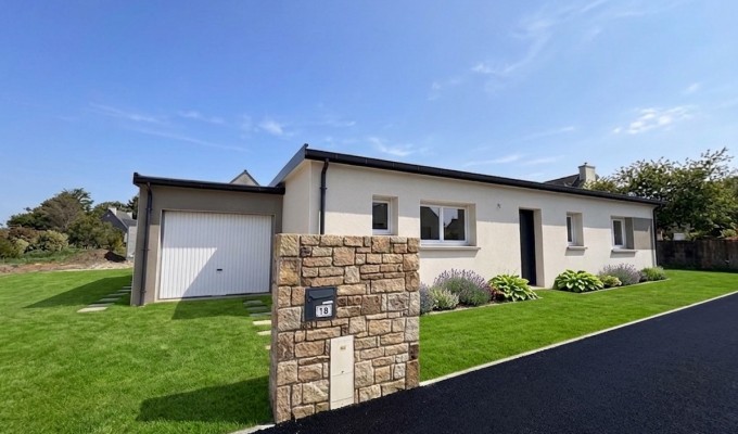 Saint-Evarzec, Maison Neuve De Plain-Pied Avec Garage & Jardin A Proximité  des Commerces & des Ecoles