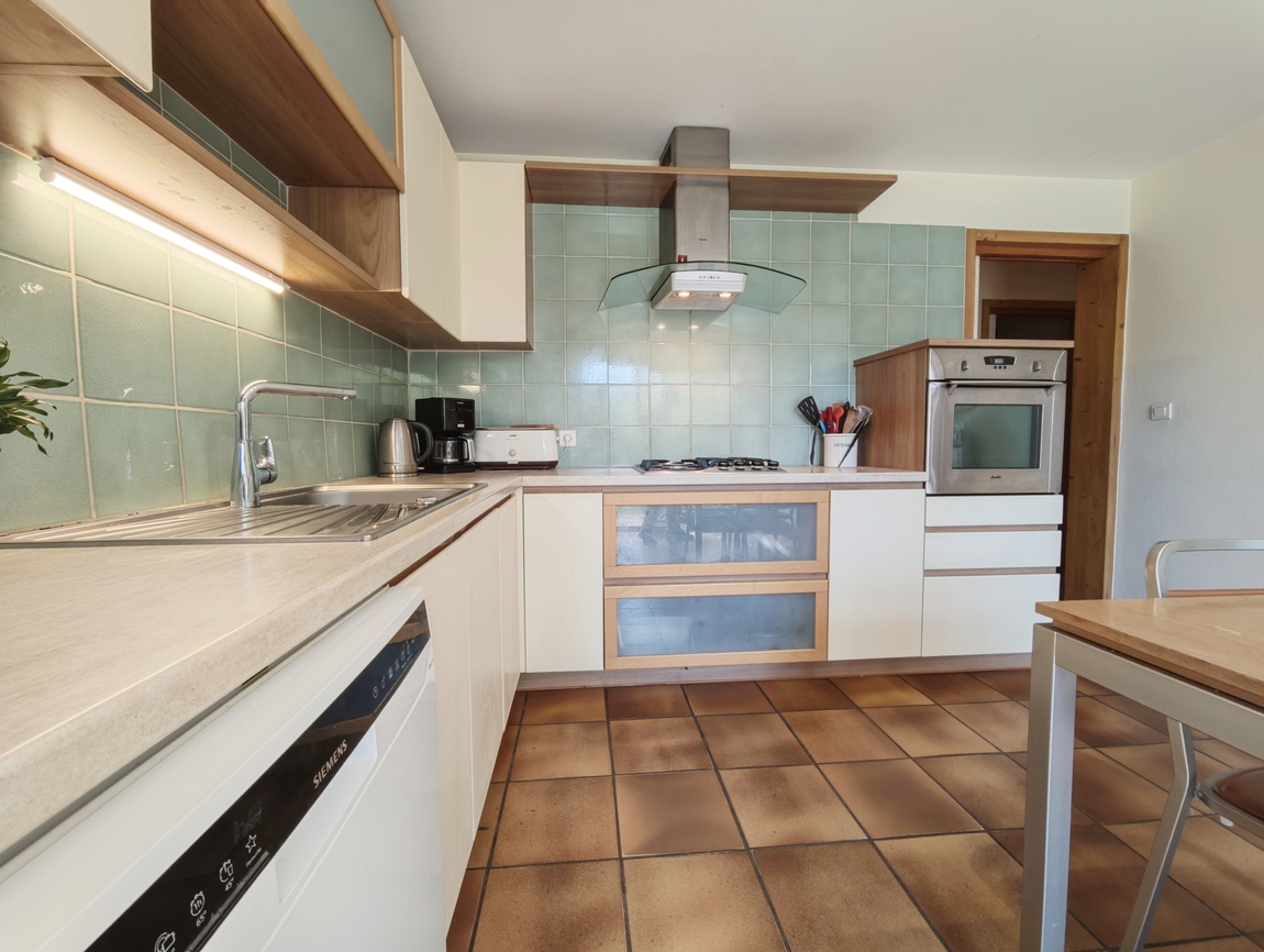 Concarneau. Rare & Confortable Maison d’Architecte (200 m2) aux 5 Chambres & son Parc Paysagé de 4800 m2.