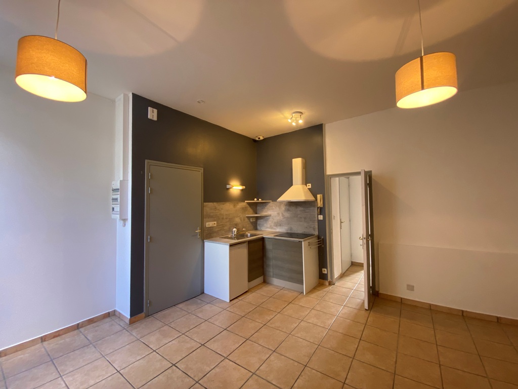 À Louer – Libre Immédiatement – Appartement T2, Lumineux Proche Centre Ville !