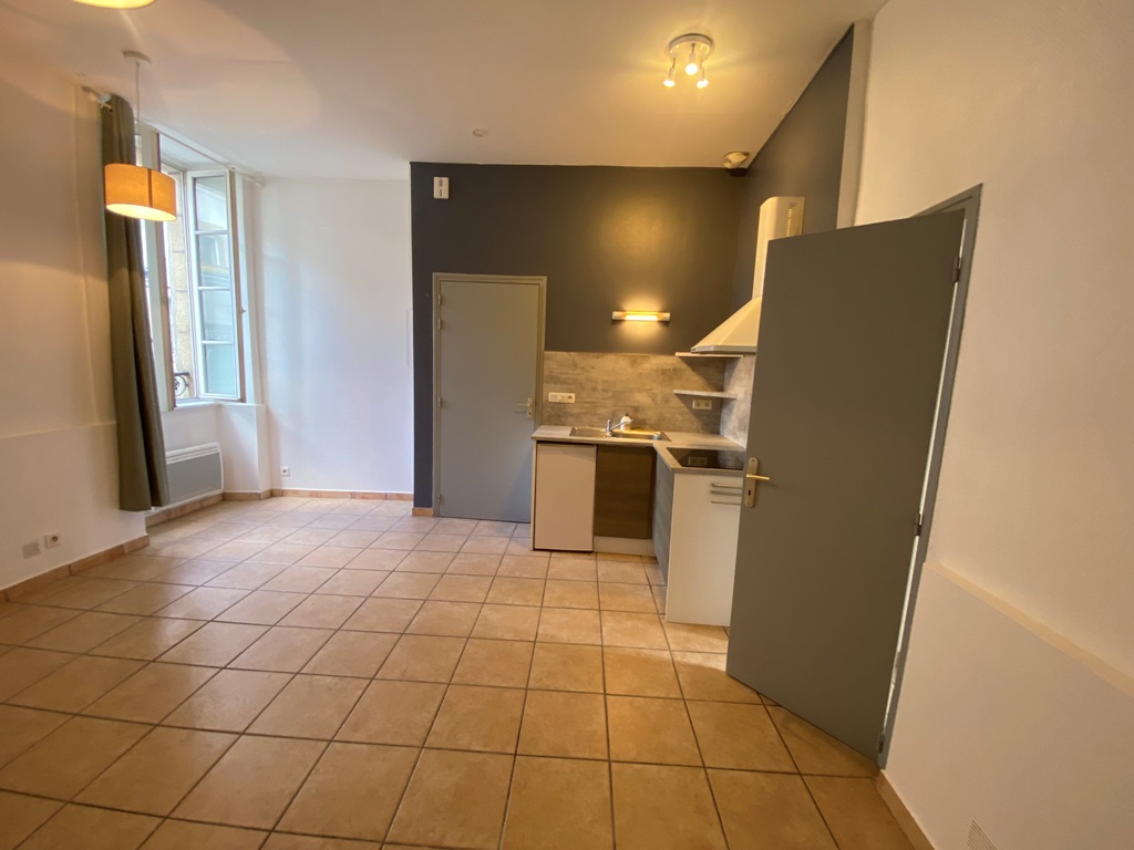 À Louer – Libre Immédiatement – Appartement T2, Lumineux Proche Centre Ville !