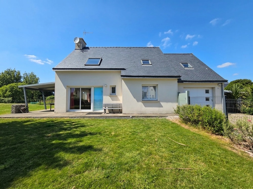 Penmarch, A 600mètres de la plage de Kérity, Maison Contemporaine Avec Jardin de 1100m²