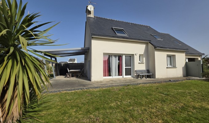 Penmarch, A 600mètres de la plage de Kérity, Maison Contemporaine Avec Jardin de 1100m²