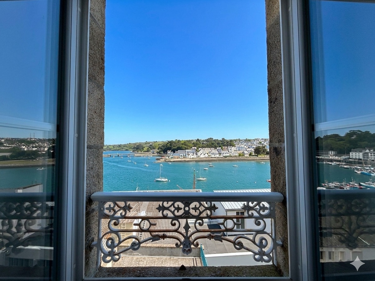 Audierne – Appartement de 30m² avec Vue sur le Port Commerces & Plages à Pied