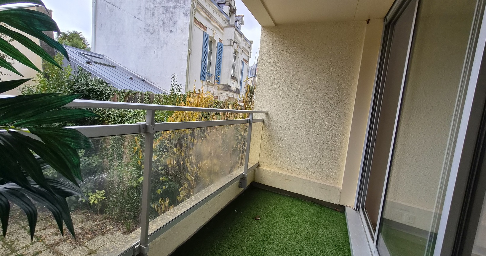 A LOUER- Disponible immédiatement – Quimper, Quartier Saint Marc Appartement T2 avec Balcon & Ascenseur