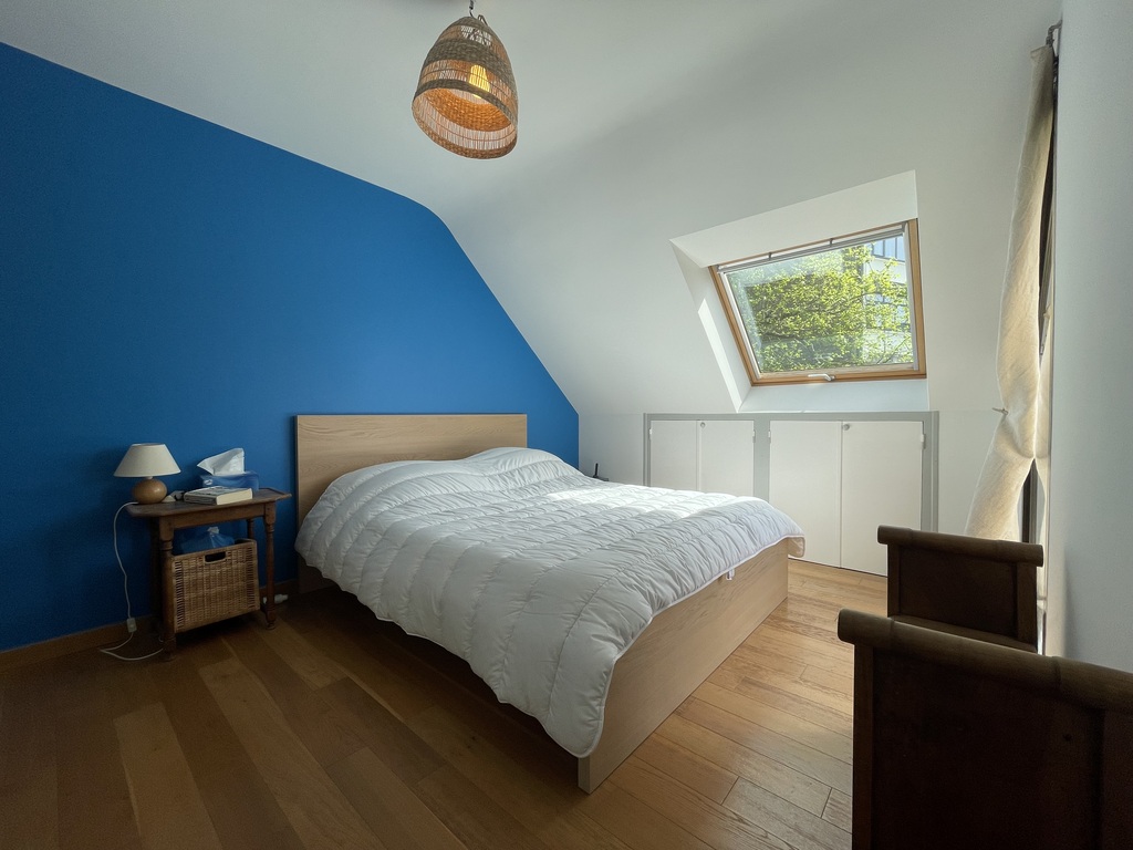 Châteaulin – Propriété Atypique sur les Hauteurs, Entre Charme des Années 1930 & Extension d’Architecte