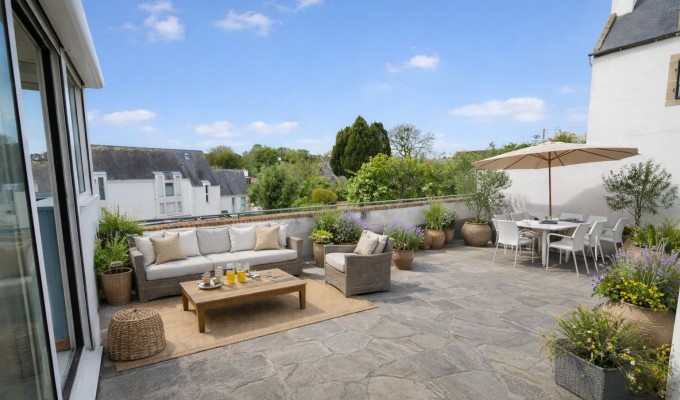 Audierne – Centre-Ville Appartement de 64m² de Plain Pied avec Terrasse Cave & Stationnement