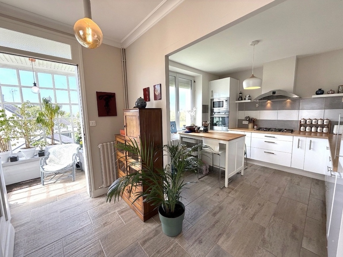 Audierne – Jolie Maison Rénovée Située au Calme Proche Commerces et Plages