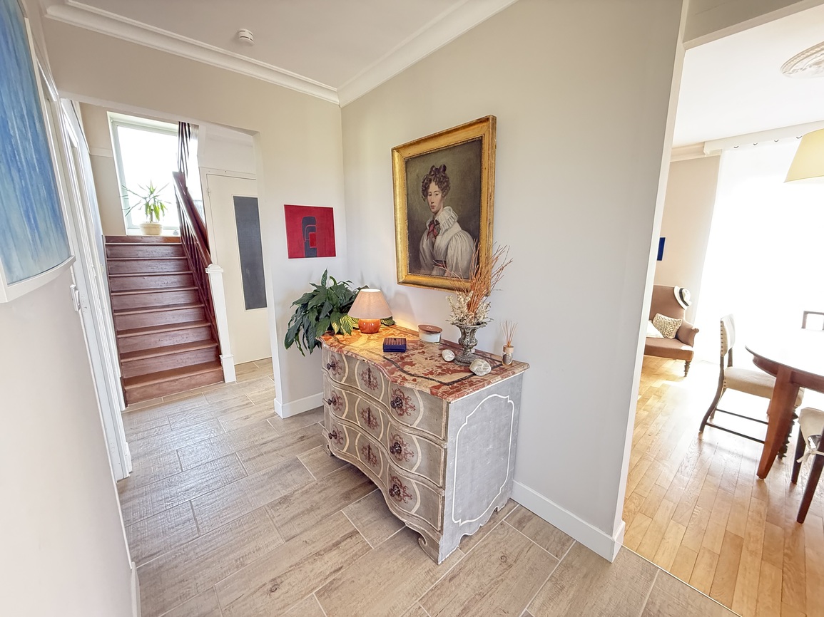 Audierne – Jolie Maison Rénovée Située au Calme Proche Commerces et Plages