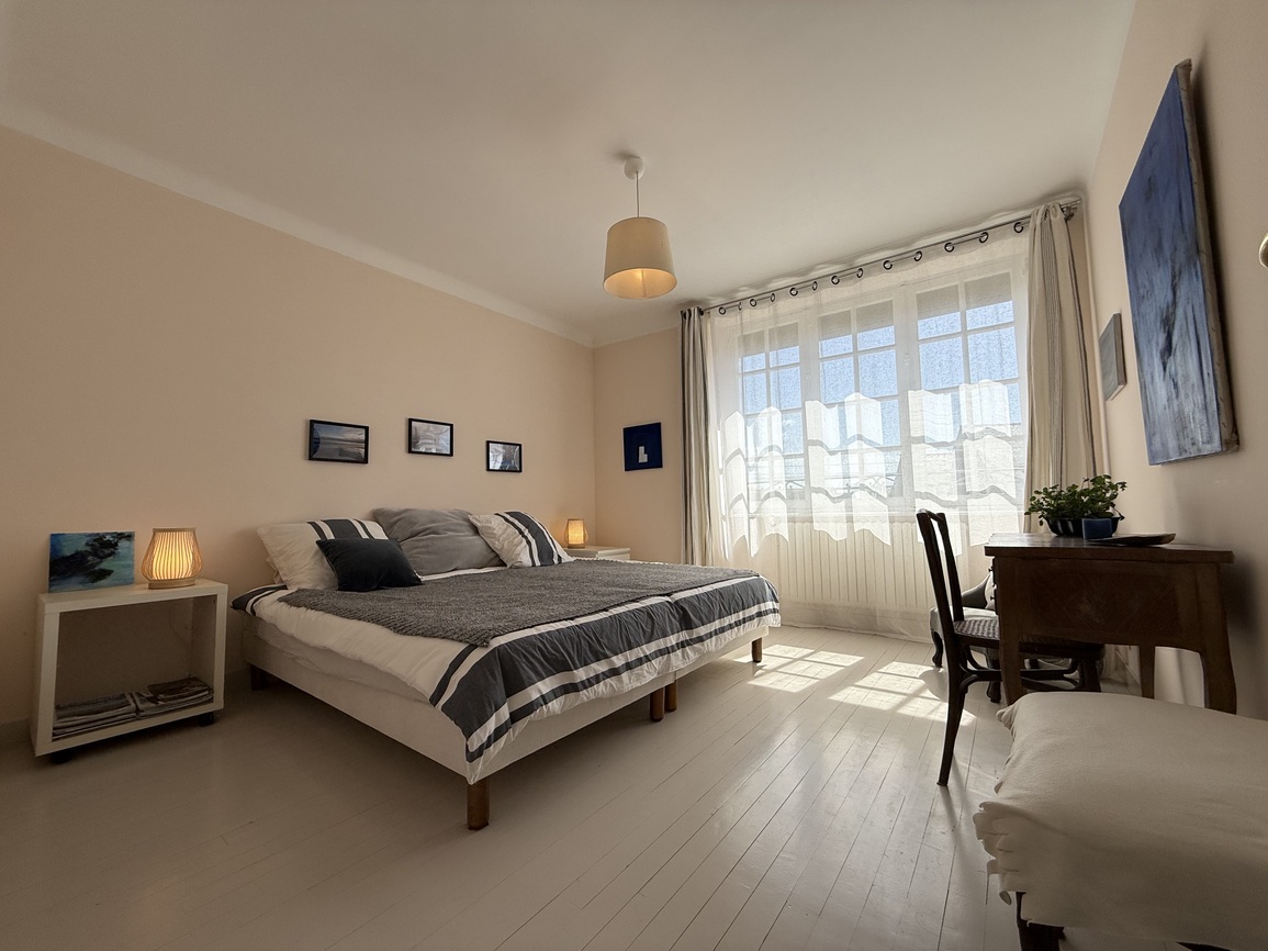 Audierne – Jolie Maison Rénovée Située au Calme Proche Commerces et Plages