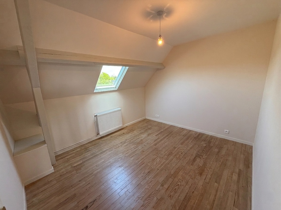 Audierne – Jolie Maison Rénovée Située au Calme Proche Commerces et Plages