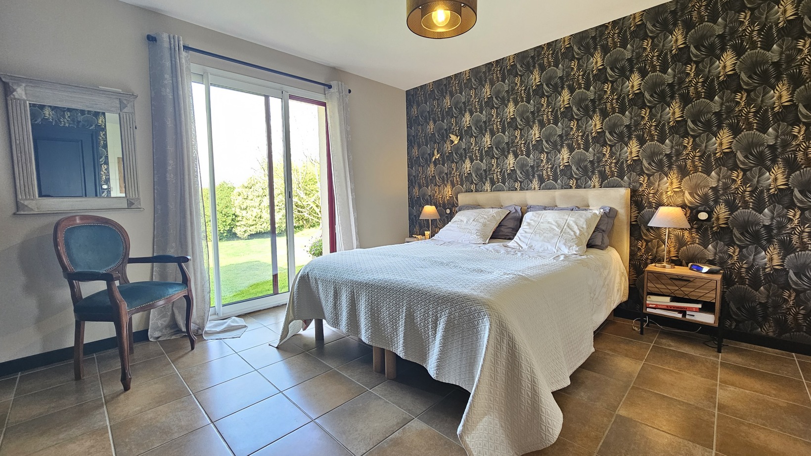 Plogastel-Saint-Germain – L’élégante Plain-pied aux Prestations Soignées à 15 min de Quimper & du Littoral