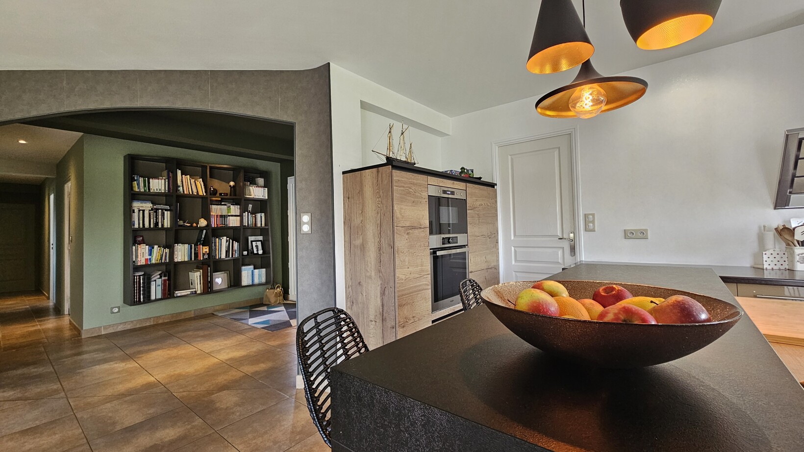 Plogastel-Saint-Germain – L’élégante Plain-pied aux Prestations Soignées à 15 min de Quimper & du Littoral