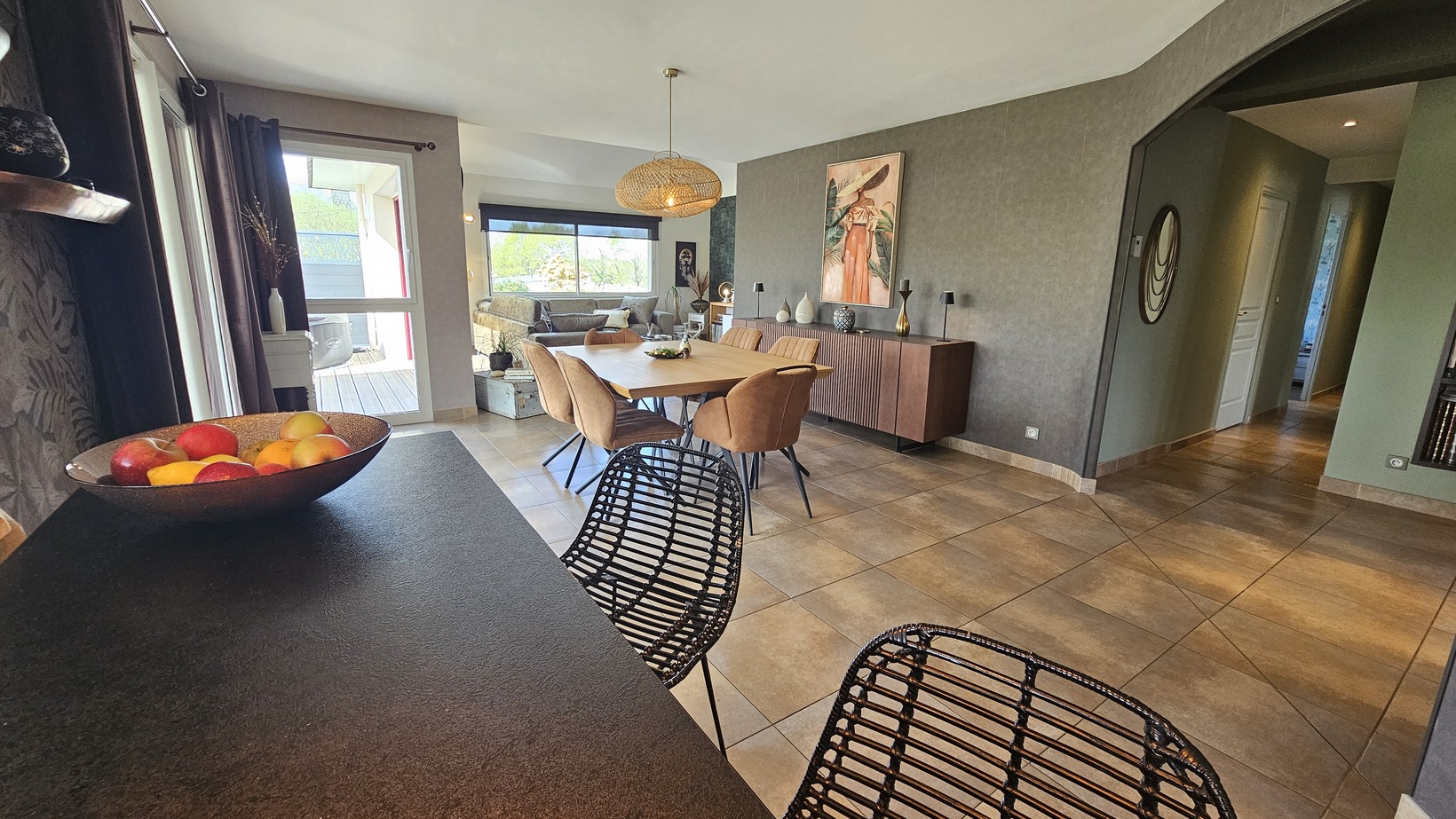 Plogastel-Saint-Germain – L’élégante Plain-pied aux Prestations Soignées à 15 min de Quimper & du Littoral