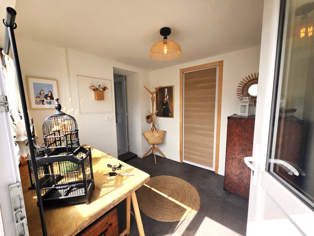 Quimper (10 min) – Impeccable Maison Baignée de Lumière Avec Jardin, à Proximité Immédiate des écoles et commerces