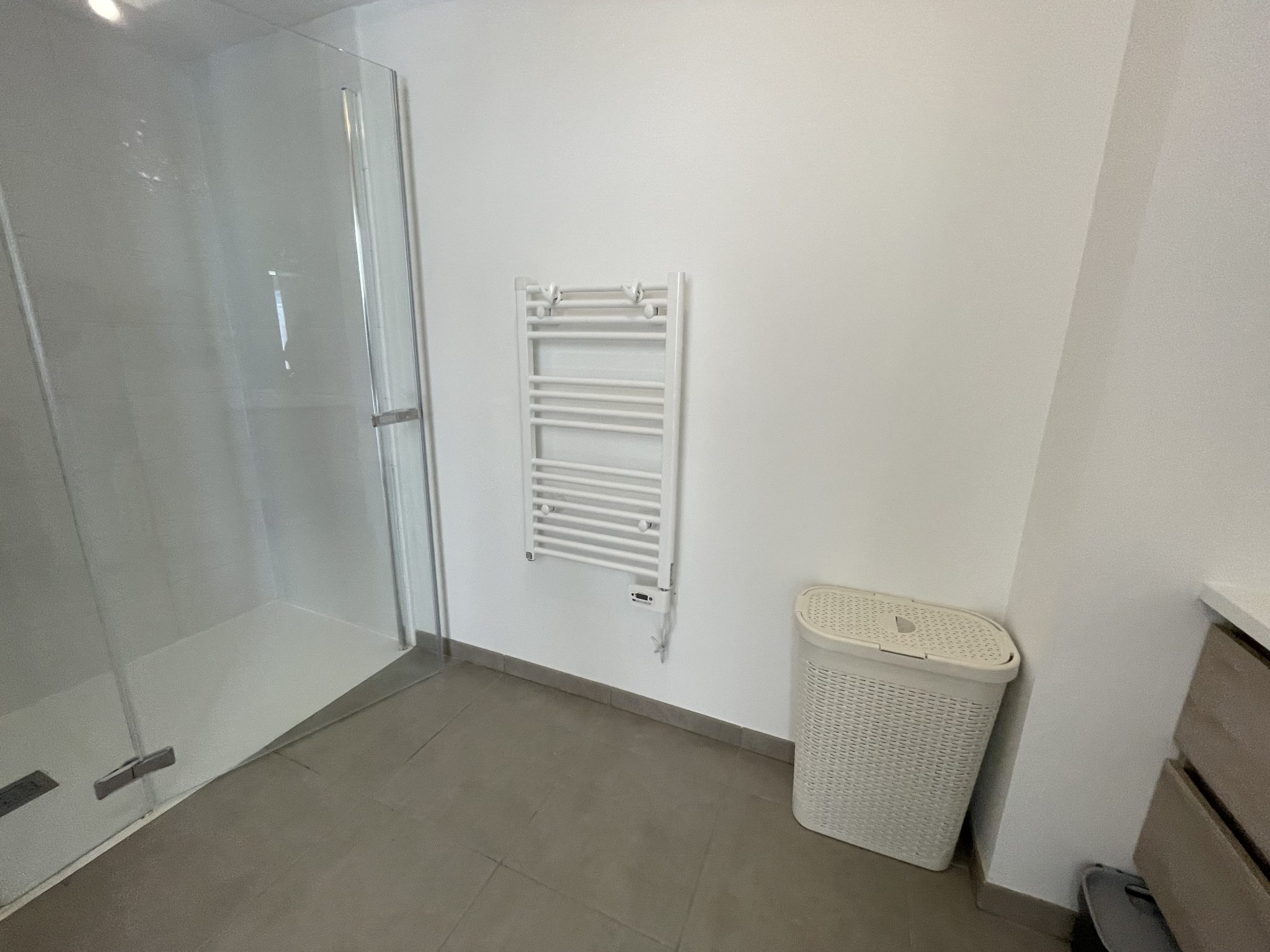 Quimper Kerfeunteun Résidence de Standing de 2025 Pour l’Impeccable T2 ( 47 m²) avec Terrasse & Parking