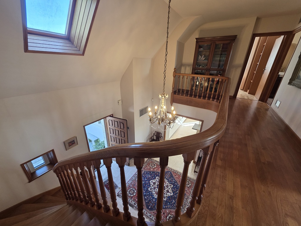 PENMARCH, Splendide Propriété En Pierres Avec Jardin Paysagé de 3000 m² & Piscine Chauffée