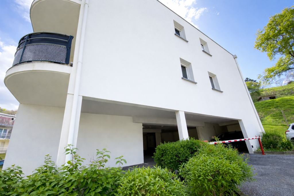 A LOUER. Libre immédiatement ! Quimper, Quartier Kerlan Vihan, Appartement T3 avec Parking !