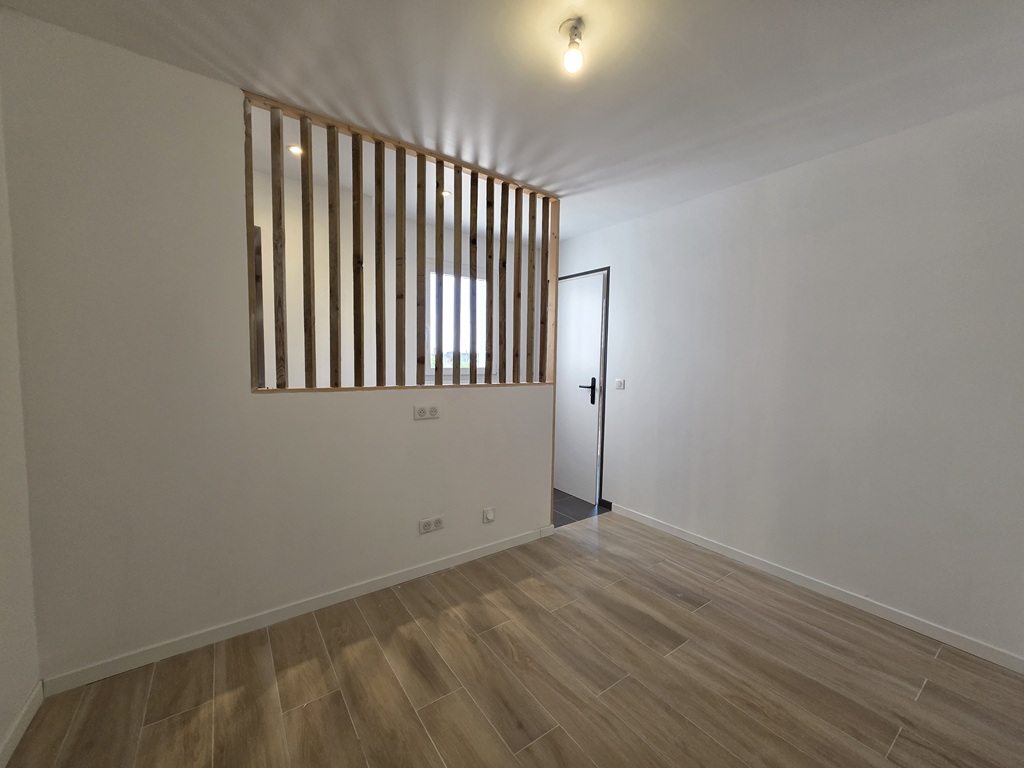 PENMARC’H, Vue mer et Plage à pied, Maison 50′ Entièrement rénovée 5 chambres, et Jardin Clos