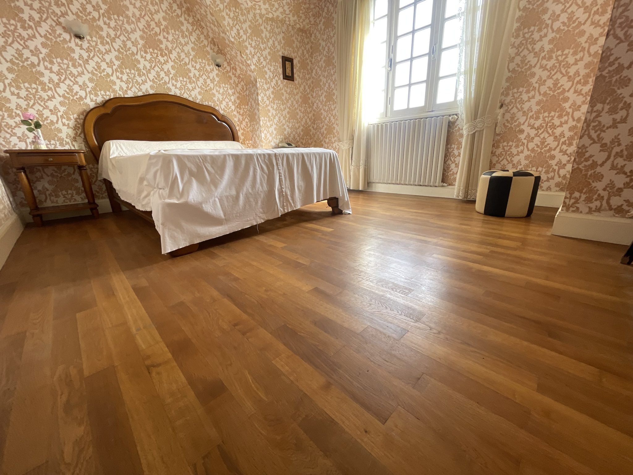 Quimper 12 mn , Maison Traditionnelle Familiale (142 m²) Sur Sous-sol & Son vaste Jardin