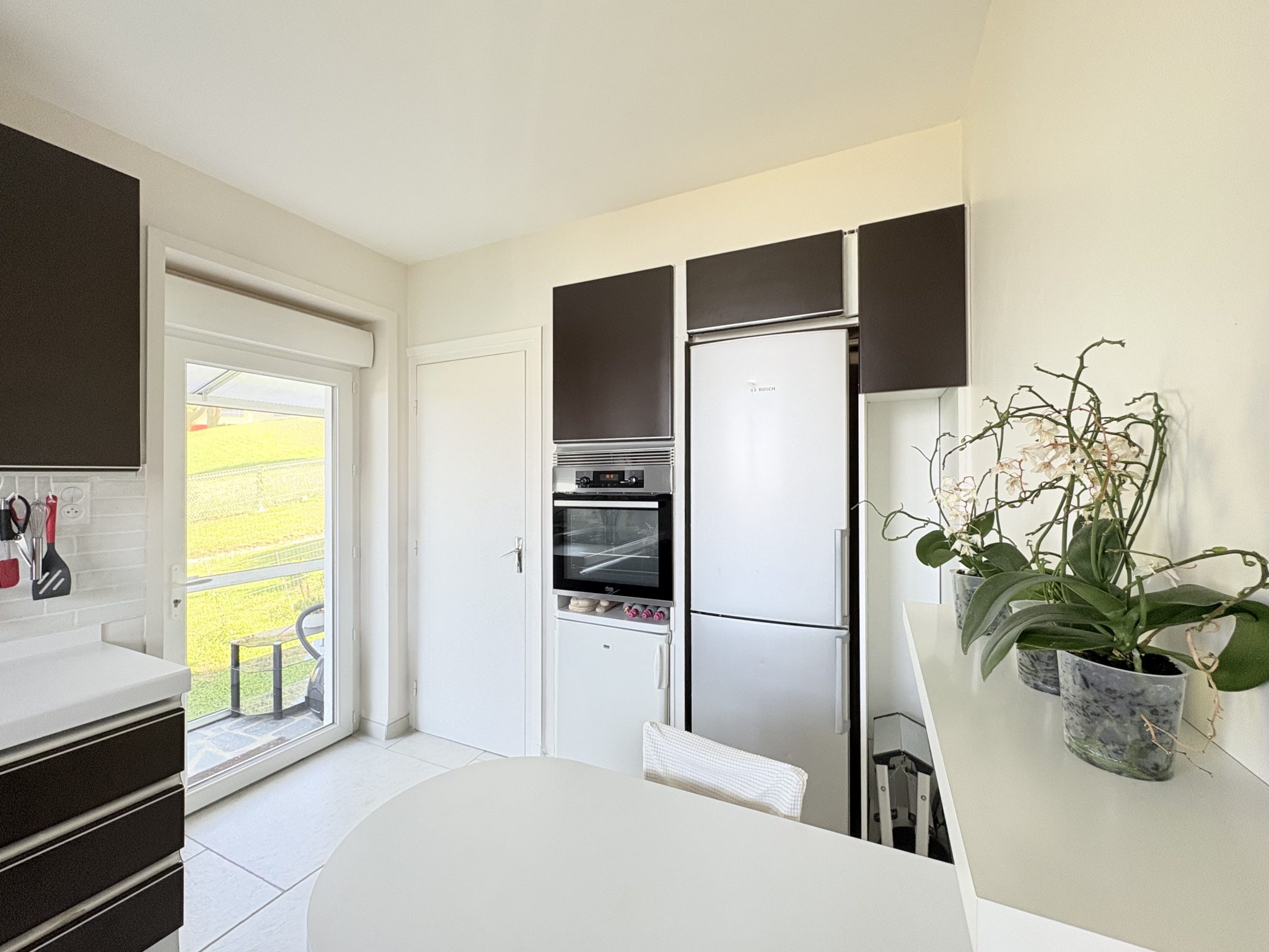 Concarneau, Vue Océan Panoramique & Accès Direct Plage Pour  Maison Familiale Avec Jardin