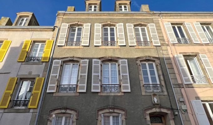 Douarnenez Rosmeur Immeuble de Caractère avec Vue Port & Mer. FORT POTENTIEL