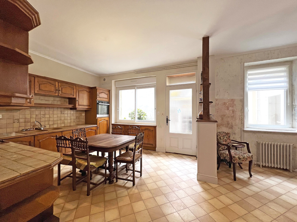 Douarnenez Rosmeur Immeuble de Caractère avec Vue Port & Mer. FORT POTENTIEL