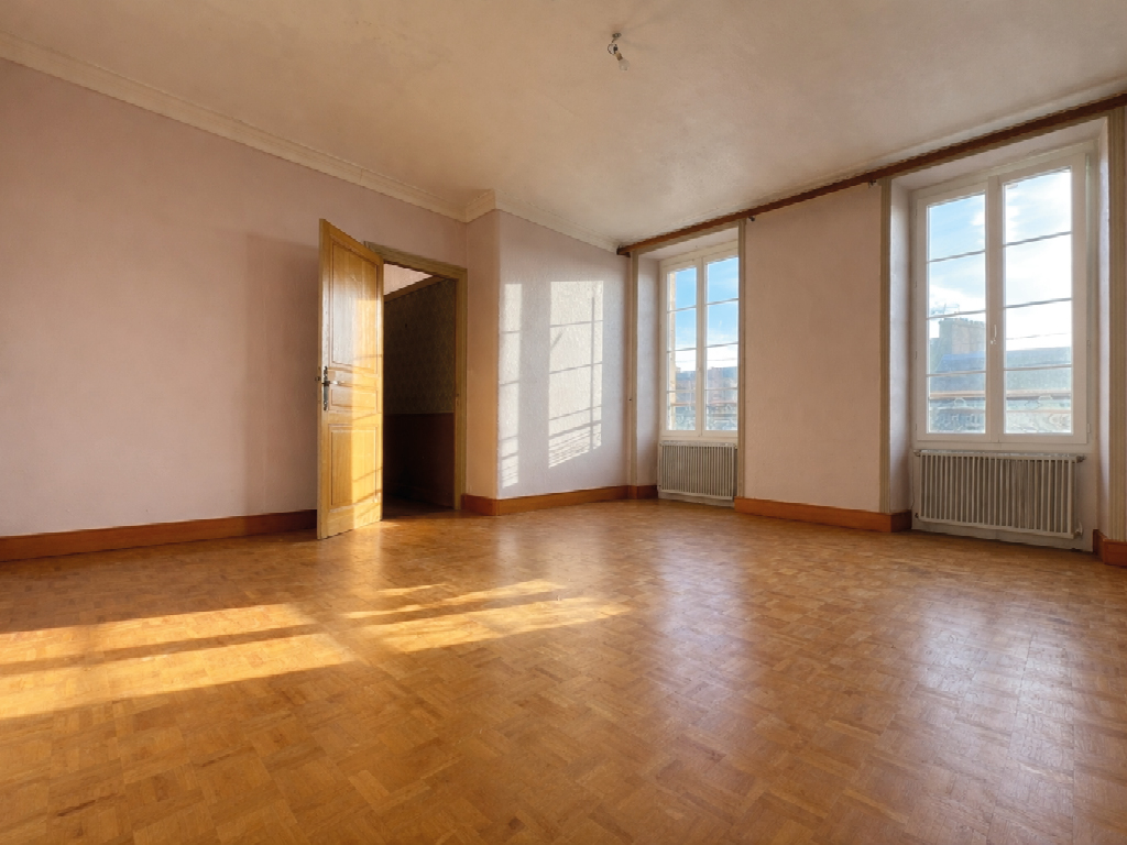 Douarnenez Rosmeur Immeuble de Caractère avec Vue Port & Mer. FORT POTENTIEL