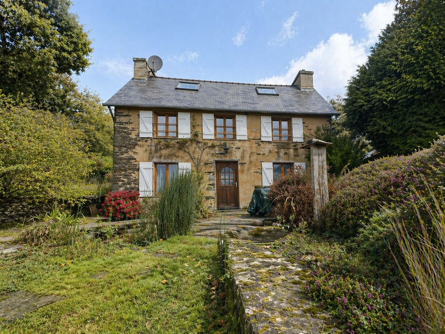 Longère du XVIIIe siècle rénovée – Un écrin de nature au cœur des Monts d’Arrée