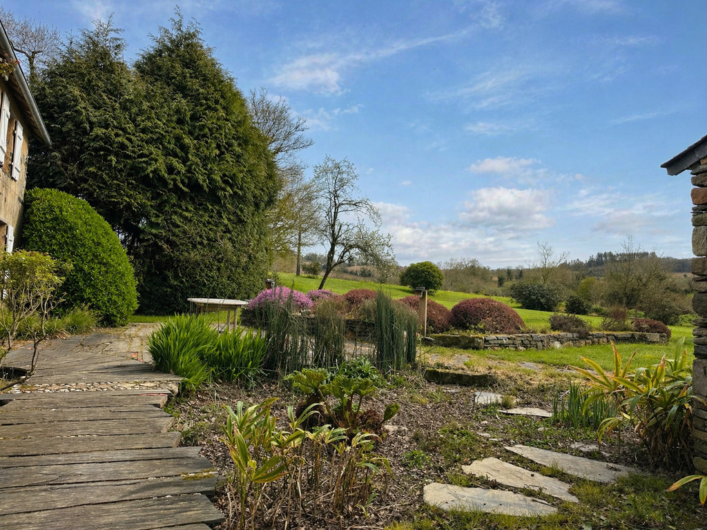 Longère du XVIIIe siècle rénovée – Un écrin de nature au cœur des Monts d’Arrée
