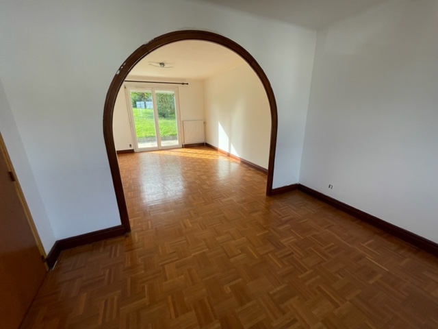 Quimper 15mn, Fort Potentiel Pour Maison Traditionnelle (135m²) Avec Jardin Sur Sous-Sol