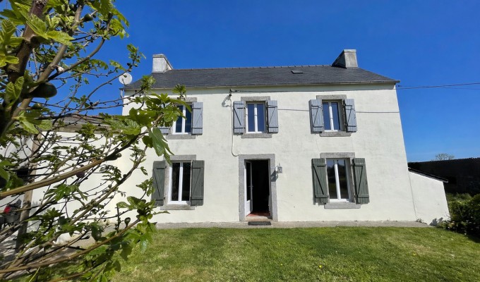 Quimper 15 mn , La Ville à La Campagne Pour Maison sur 1700m² de terrain Avec Hangar (450m²)