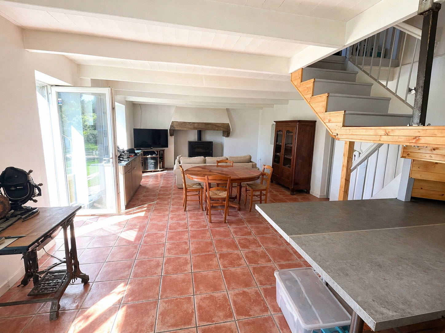 Quimper 15 mn , La Ville à La Campagne Pour Maison sur 1700m² de terrain Avec Hangar (450m²)