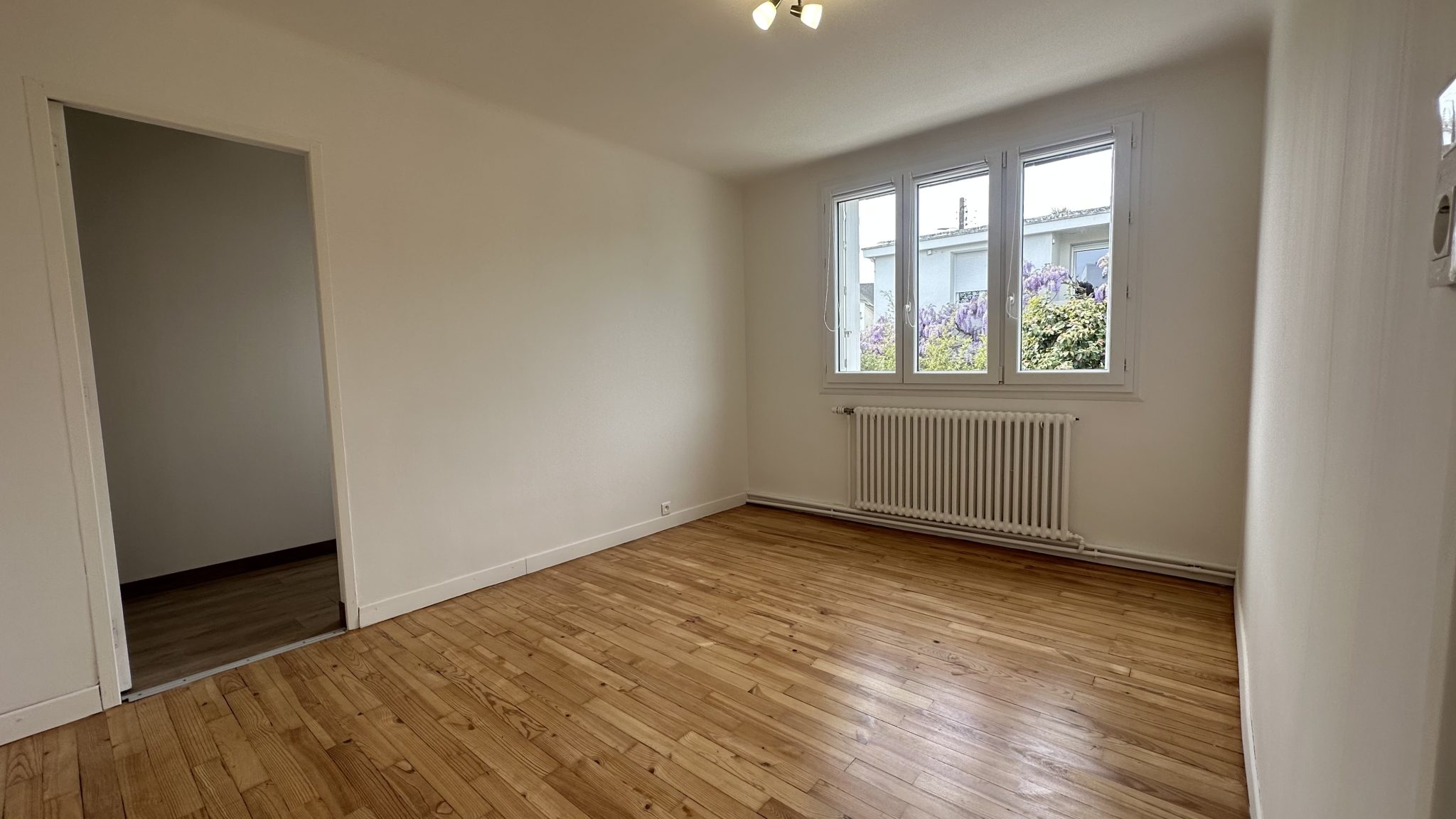 Vannes Centre Ville – Maison de 87 M² sans Travaux avec Jardin & Place de Parking Sécurisé