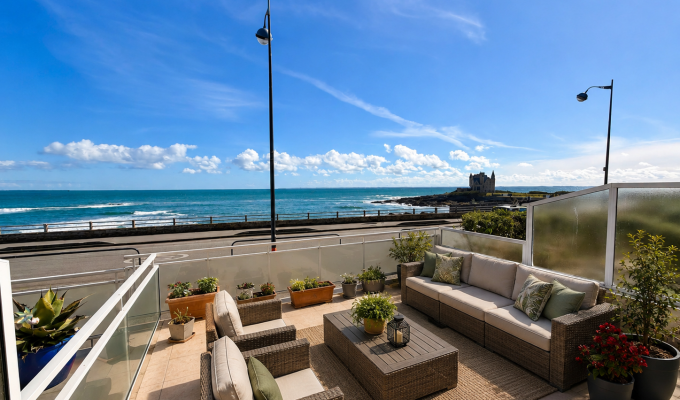 Quiberon – Appartement Face à l’Océan, Terrasse 27m², Parking & Garage Motorisé