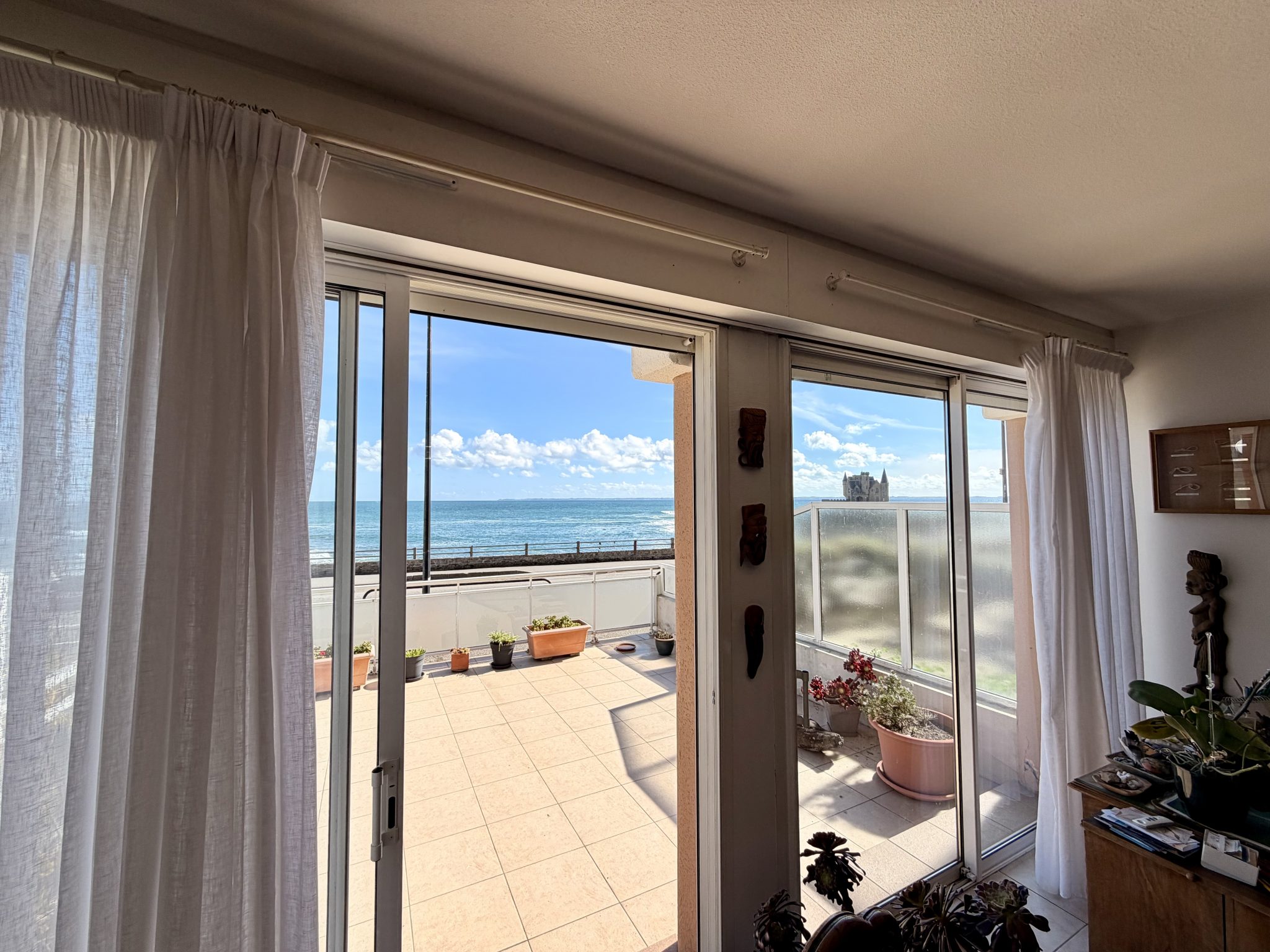 Quiberon – Appartement Face à l’Océan, Terrasse 27m², Parking & Garage Motorisé