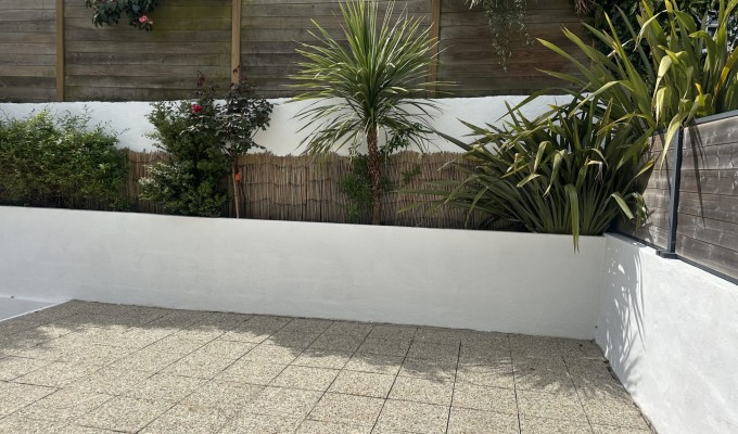 Vannes Centre Ville – Maison de 87 M² sans Travaux avec Jardin & Place de Parking Sécurisé