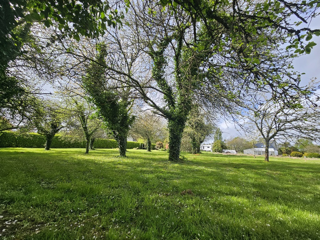 FOUESNANT- Belle opportunité, 3 TERRAINS Constructibles proche des Plages (5 mns)