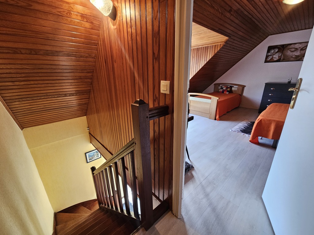FOUESNANT Maison en Pierres avec Penty à 1km d’une magnifique Plage de Sable Blanc