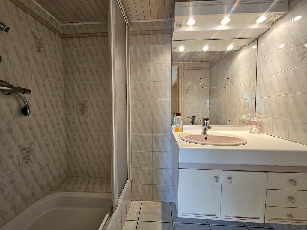 FOUESNANT Maison en Pierres avec Penty à 1km d’une magnifique Plage de Sable Blanc