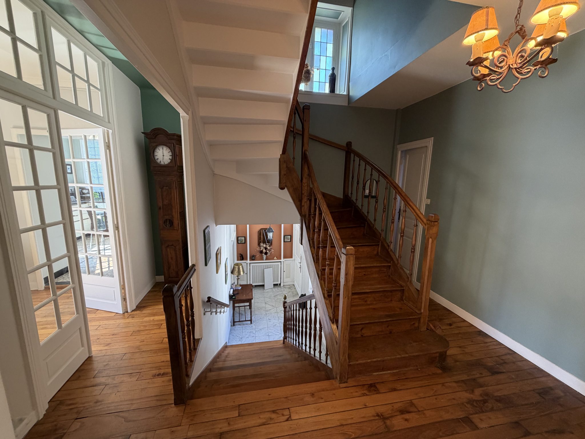 Quimper Centre Quartier des Arts & de la Culture – Vaste Maison Bourgeoise (224 m²) du XXème siècle