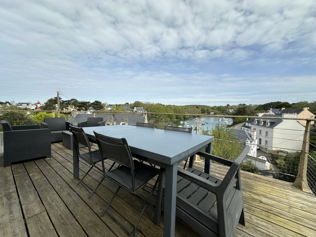 Clohars-Carnoët (Doëlan)- Vue sur le Port Pour Cette Généreuse Contemporaine de 215m2 Sur Parc de 3700m²