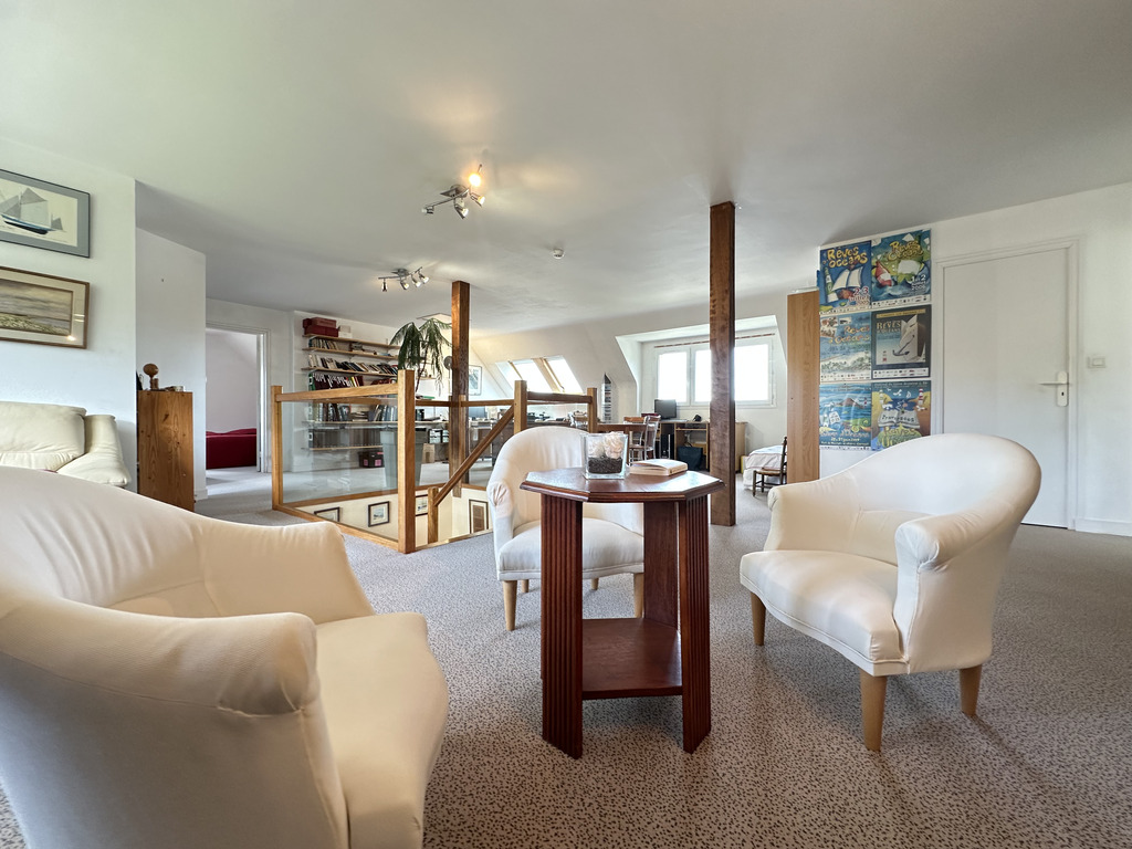 Clohars-Carnoët (Doëlan)- Vue sur le Port Pour Cette Généreuse Contemporaine de 215m2 Sur Parc de 3700m²